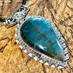 Flashy Labradorite 2 1/4”
